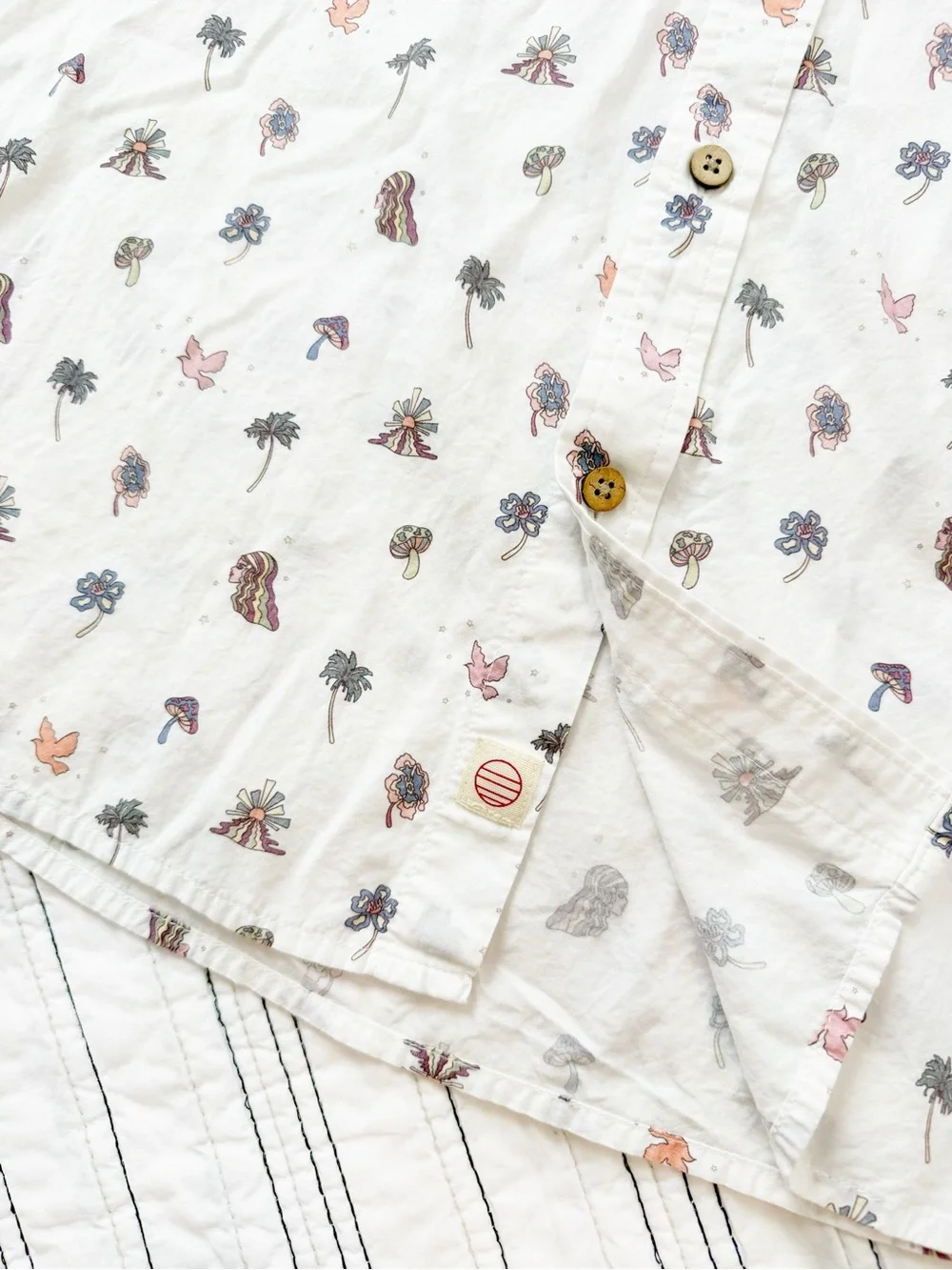 Marine Layer Trippy Icon Casual Button Down Shirt Soft White size XX Large